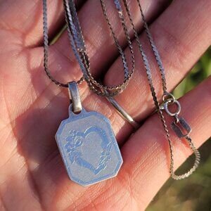 Vintage solid 950 sterling silver hexagon laser cut open heart floral serpentine